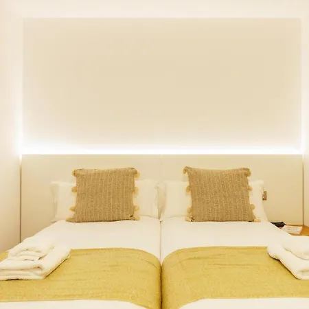 아파트 Bravissimo Mercadal 3, One-bedroom Sofa Bed 지로나
