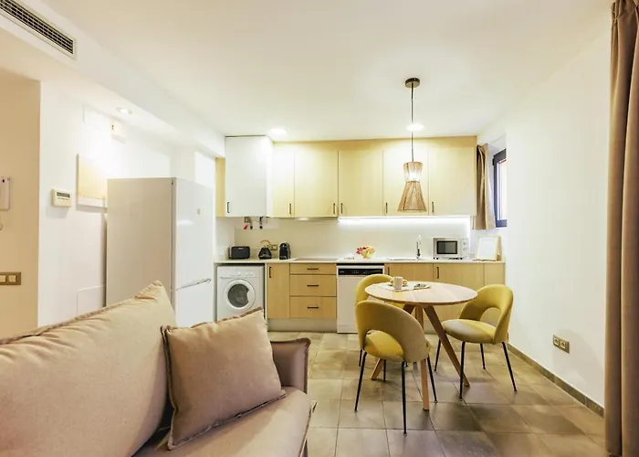 Bravissimo Mercadal 3, One-bedroom Sofa Bed Appartement Gerona